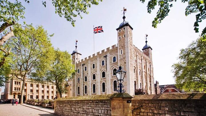 Tower of London Admission with the Medieval Palace and Royal Beasts