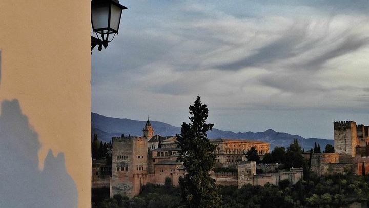 Alhambra at Ten, Albaicín at Five: Two Halves and the Sunset