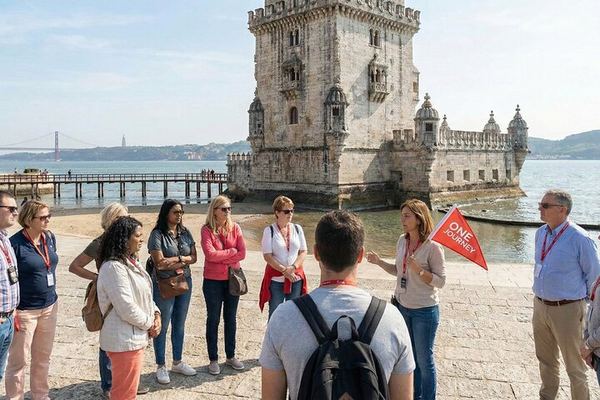 Belém Ending at Vasco da Gama's Tomb, with the Pastéis Tasting First