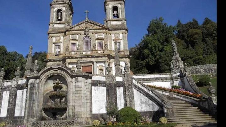 Private Braga and Guimarães Run on Free Time, Hotel Door to Hotel Door