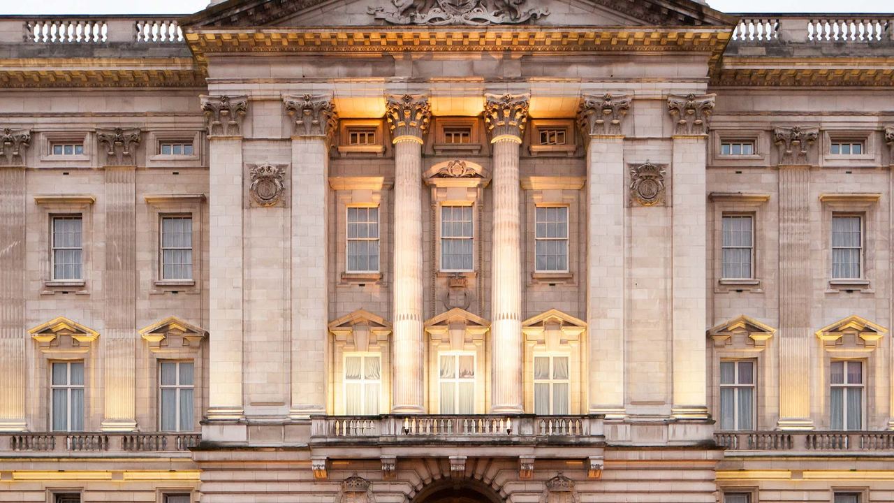 Buckingham State Rooms with Van Dyck, Rembrandt and Canaletto