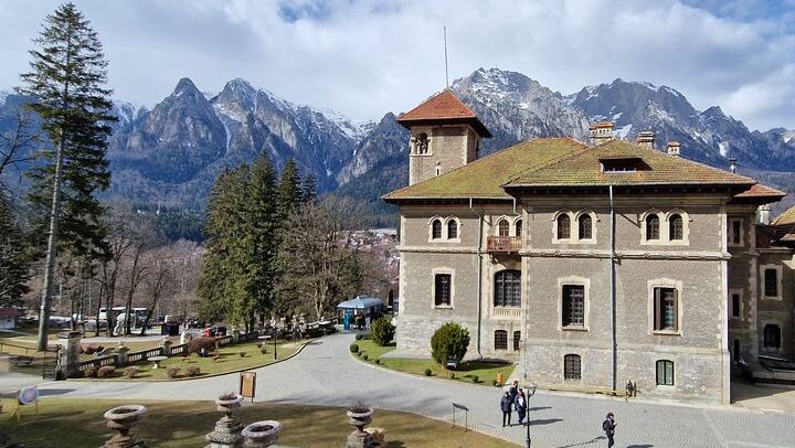 The First Electrified Castle in Europe, and a Wall of Boyar Arms