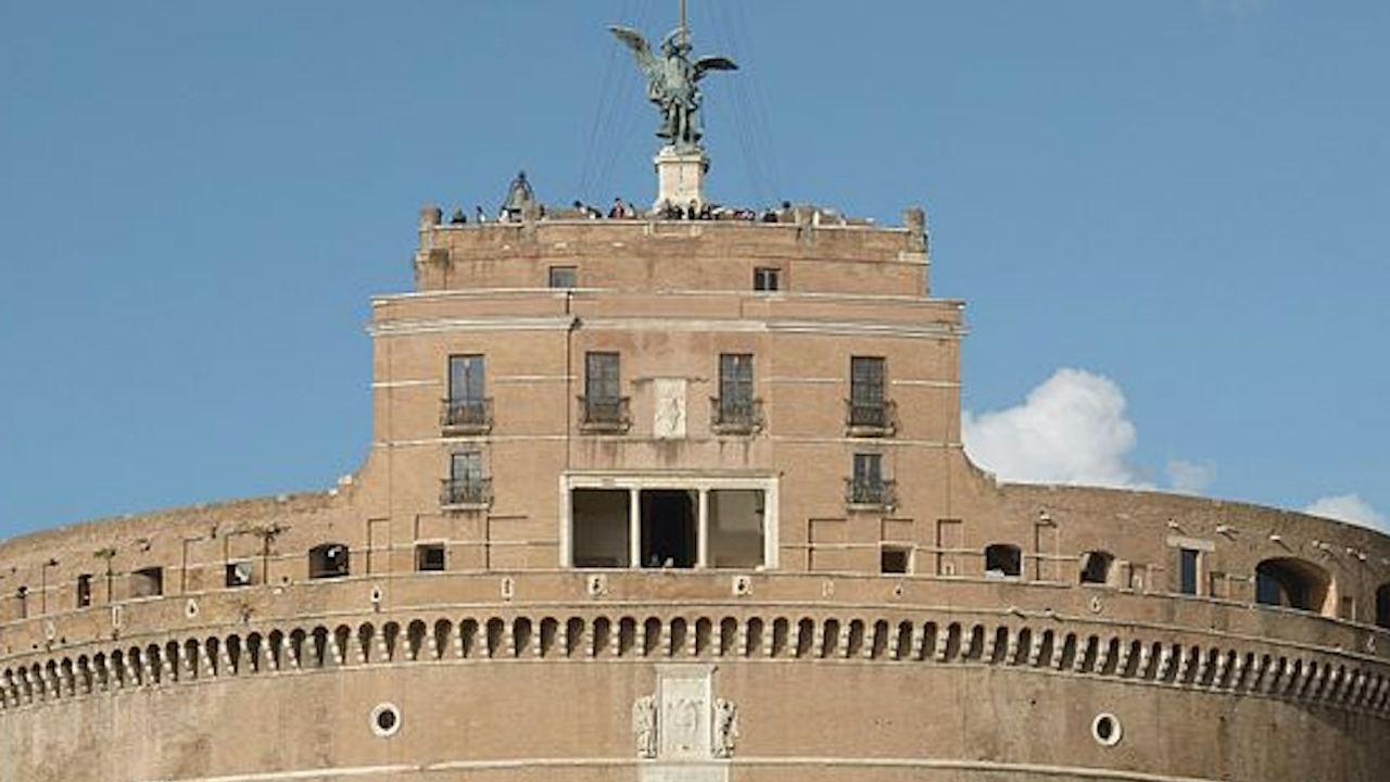 Mausoleum, Monument, Museum: Entry Plus the Audio Guide on Your Phone