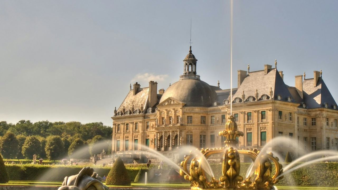 Vaux-le-Vicomte Entry Ticket: State Rooms, Basement Kitchens, Coach Museum