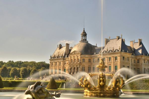 Vaux-le-Vicomte Entry Ticket: State Rooms, Basement Kitchens, Coach Museum