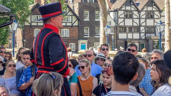 Tower of London Opening Ceremony with a Six-Language App