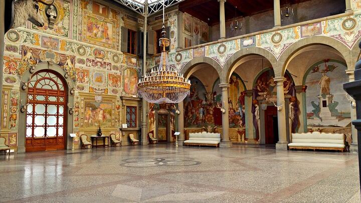The Crypt Nobody Knew About Until 2004, and Michelangelo's Hiding Place