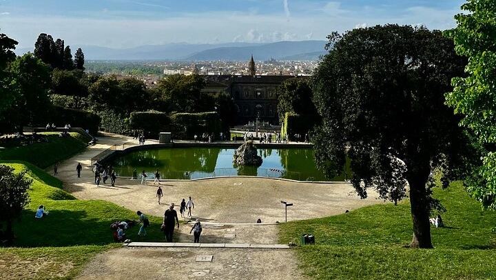 The Guide Does the Palace, the Eleven Acres of Boboli Are Yours Alone