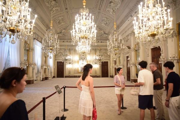 Twenty-Eight Rooms with a Guide, and Five Years as Italy's Royal Palace