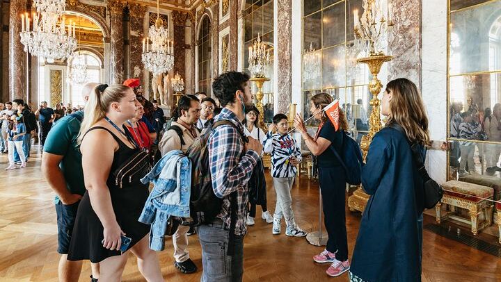 Versailles in 90 Minutes, with the King's Bedroom and the Gardens