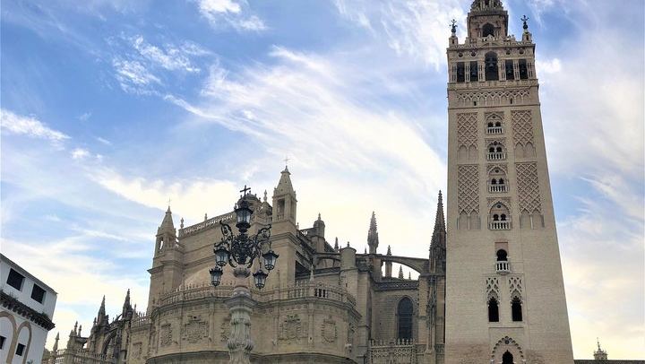Private Alcázar and Cathedral with Both Tickets in the Price