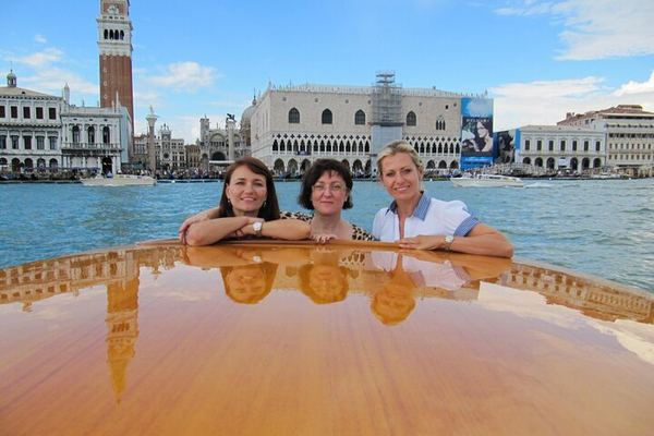 Four Private Hours, an Hour of It on a Boat Through the Minor Canals