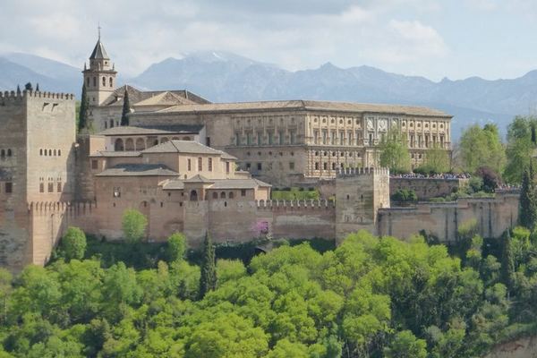 Alhambra Defensive Towers, Generalife and Partal, No Nasrid Palaces