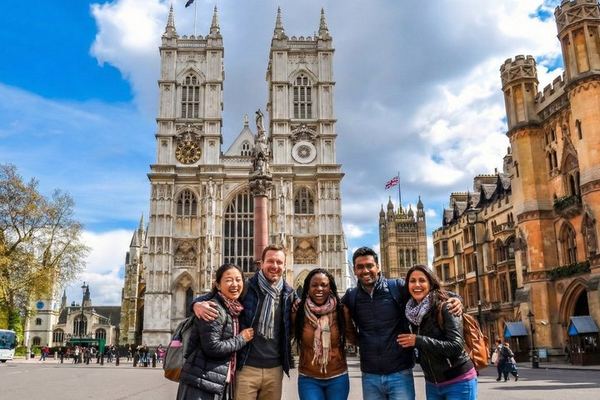 Westminster Abbey Guided or at Evensong: Two Walking Options