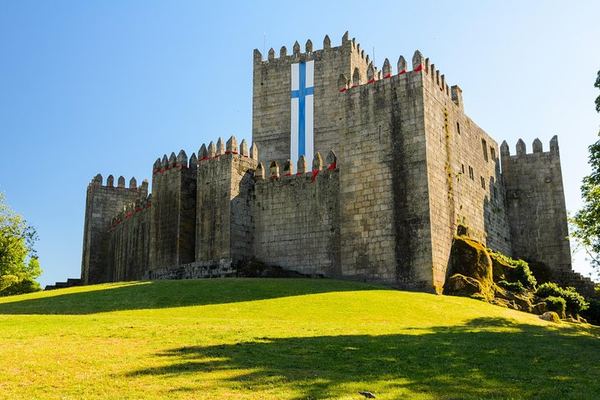 Half Day in the 2012 Capital of Culture, with the Pilgrim Square to Compostela