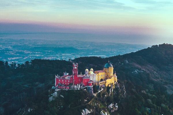 Pena and Regaleira Starting in Sintra Itself, Not on a Coach from Lisbon