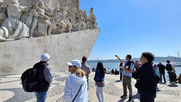 Belém with the Jerónimos Ticket Included, as Far as Fernando Pessoa's Tomb