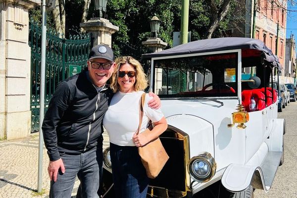 Twenty-Four Stops by Tuk-Tuk, Four Viewpoints, Alfama to Belém