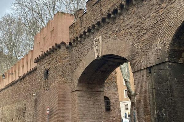 Walking the Popes' Escape Passage with a Guide, Away from the Crowds