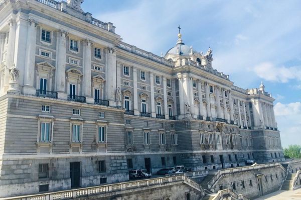 Private Palace and Prado in Four Hours, with the Taxi Between Included