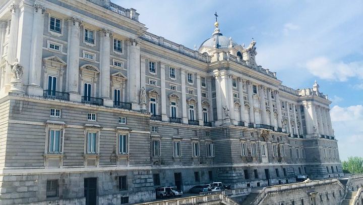 Private Palace and Prado in Four Hours, with the Taxi Between Included