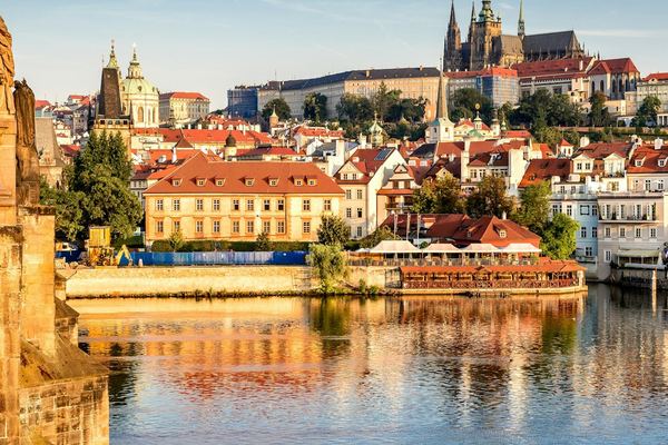 One Hour Only, with Fast Track and Charles Bridge Along the Way
