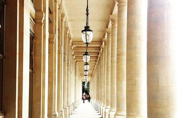 Passage des Panoramas to Galerie Vivienne: Private Covered Passages Walk