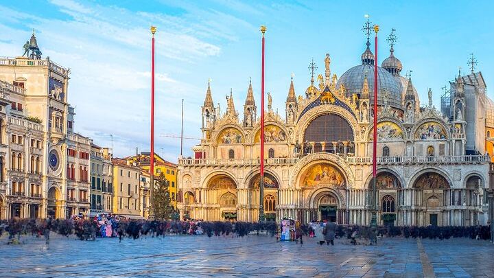 Private Guide at the Basilica, and Bring the Original of Your ID