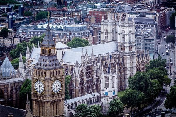 London Highlights by Tube and Bus, with Westminster Abbey and the Tower