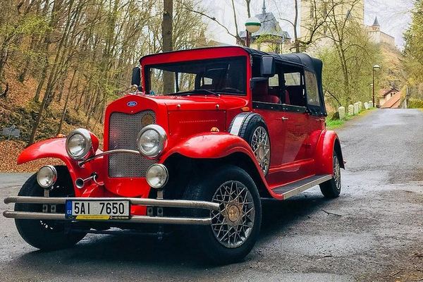 A Vintage Convertible There, and the Largest Gallery of Czech Rulers