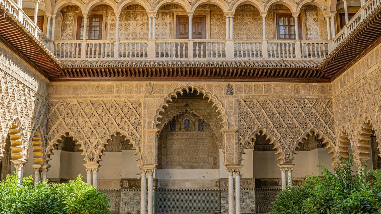 Alcázar Entry Ticket with a Downloadable Audio Guide App