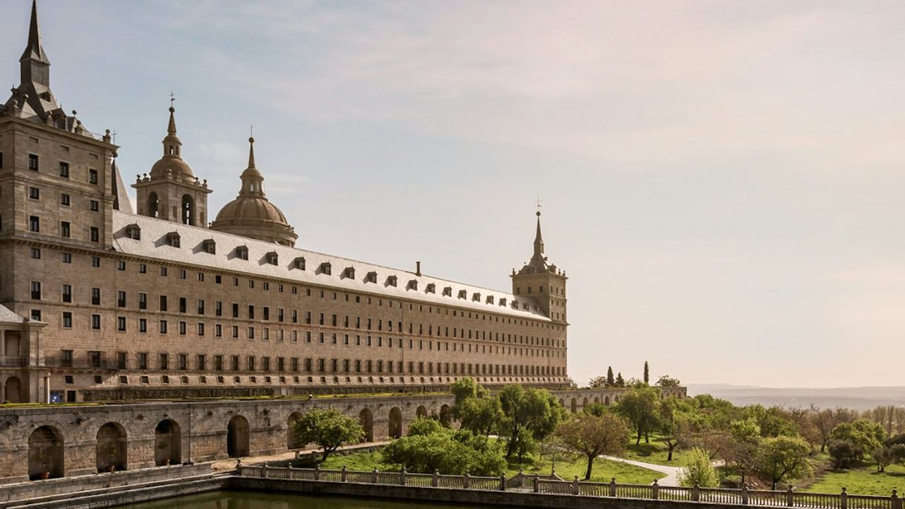El Escorial Admission with a PDF Guide to Madrid's Royal Sites
