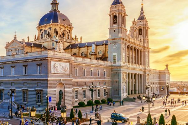 Royal Palace and Almudena Cathedral: the Gasparini Chamber Included