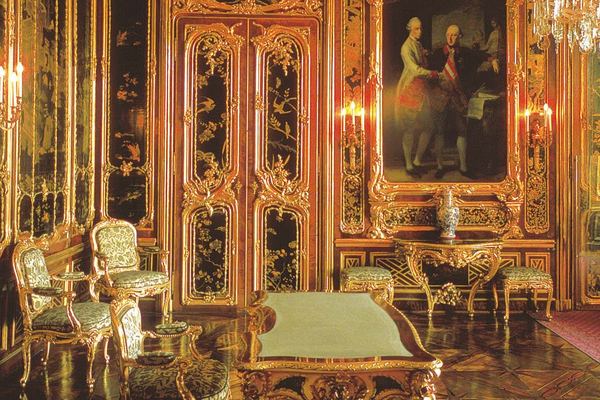 A Great Gallery Forty Metres Long, the Blue China and Breakfast Rooms