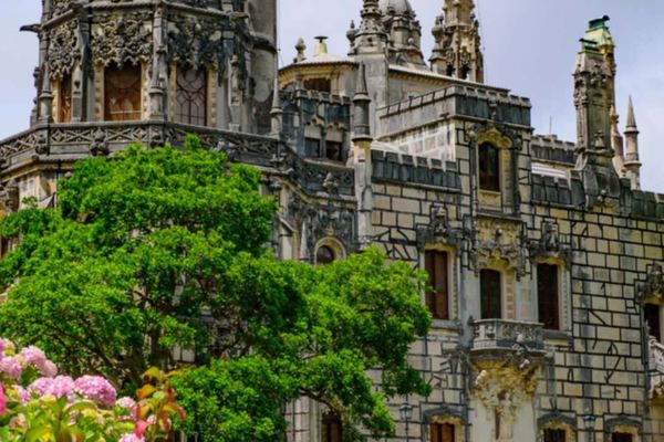 Sintra and the Inverted Towers of Regaleira, on Foot in Under Four Hours