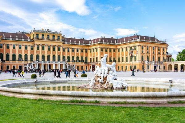The Hour That Never Goes Inside: Gardens, Angel Fountain, Gloriette