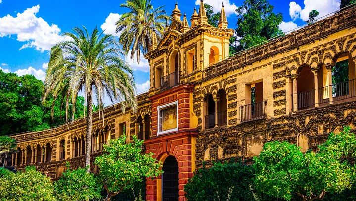 Alcázar Royal Apartments, Cathedral and a Guided Giralda Climb