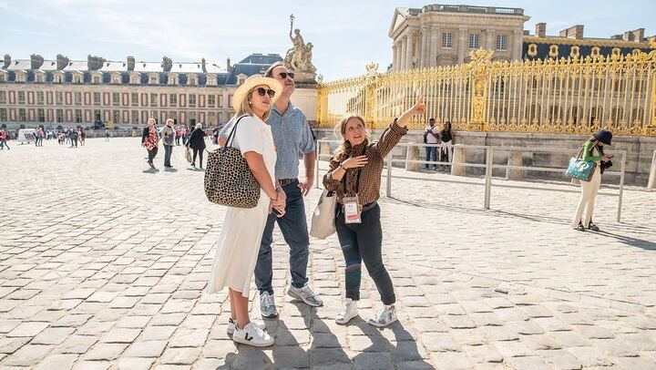 Private Versailles by Car, via the Place de la Concorde