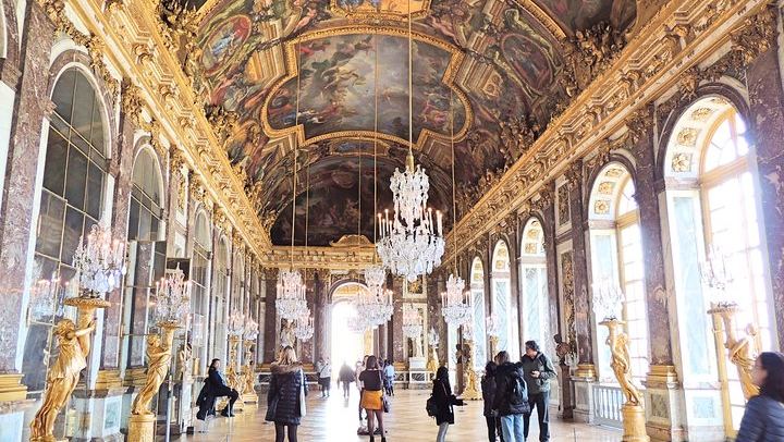 Versailles Half-Day: Audio Guide or Live Guide, Same Coach
