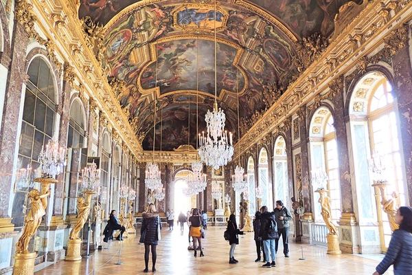 Versailles Half-Day: Audio Guide or Live Guide, Same Coach