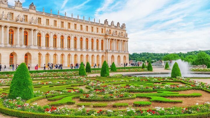 Versailles with Headsets and the Royal Opera of Louis XV