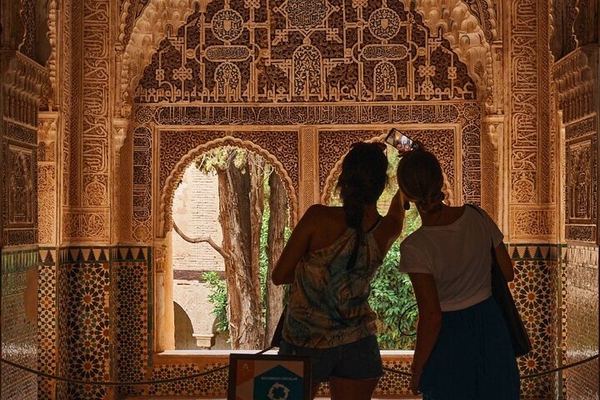 Last-Minute Alhambra: Alcazaba, Generalife and Charles V, No Queue